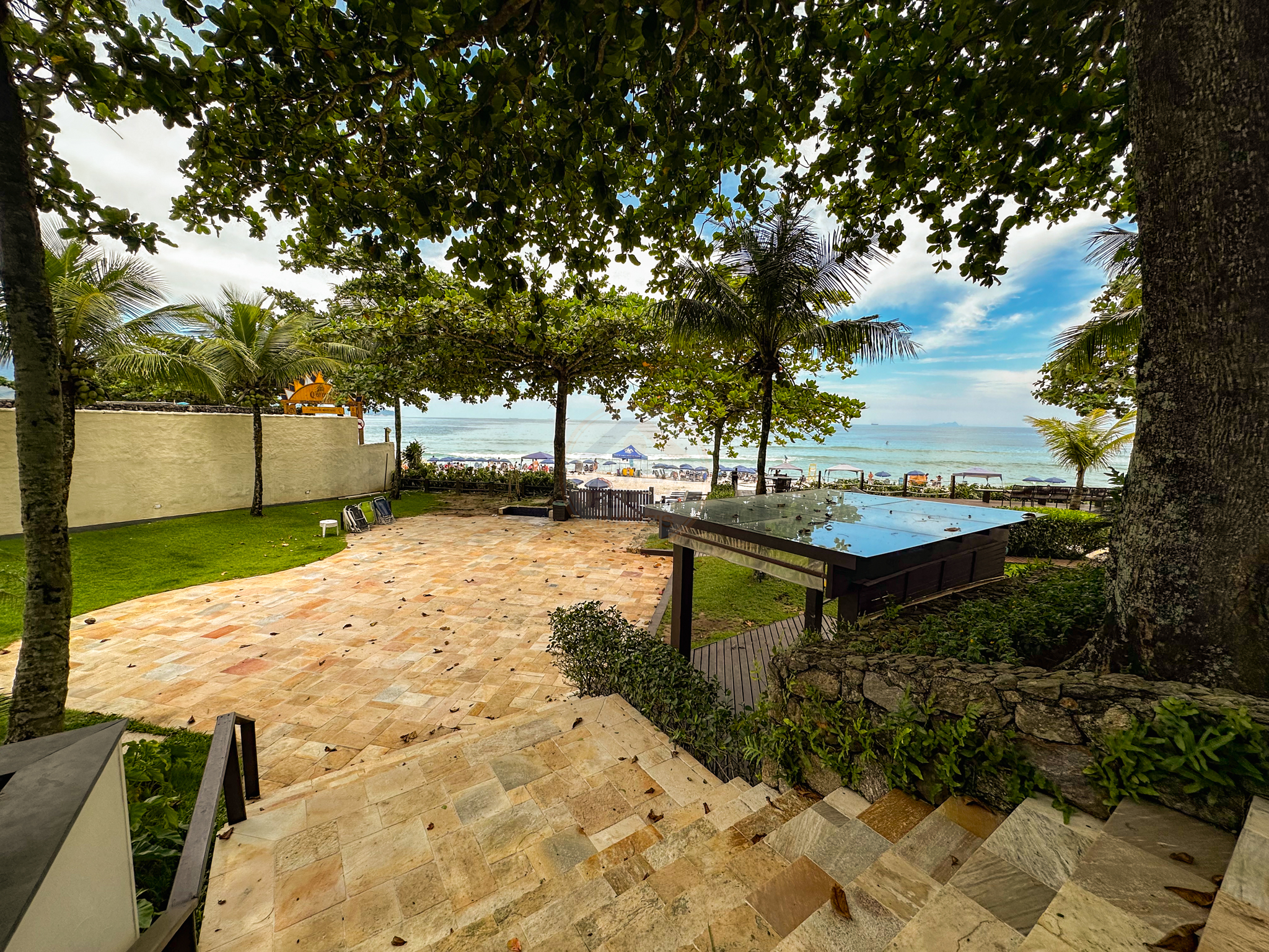 Exclusiva Casa P&eacute; na Areia em Maresias com Condom&iacute;nio Completo - &Agrave; VENDA  São Sebastião - 