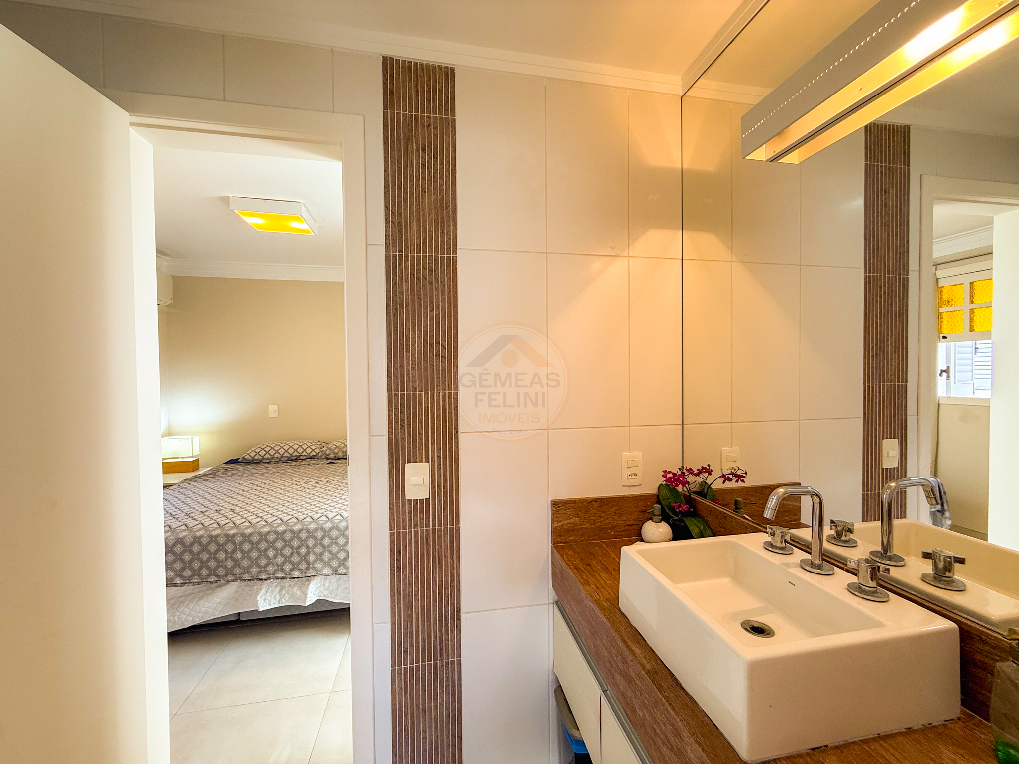 Exclusiva Casa P&eacute; na Areia em Maresias com Condom&iacute;nio Completo - &Agrave; VENDA  São Sebastião - 