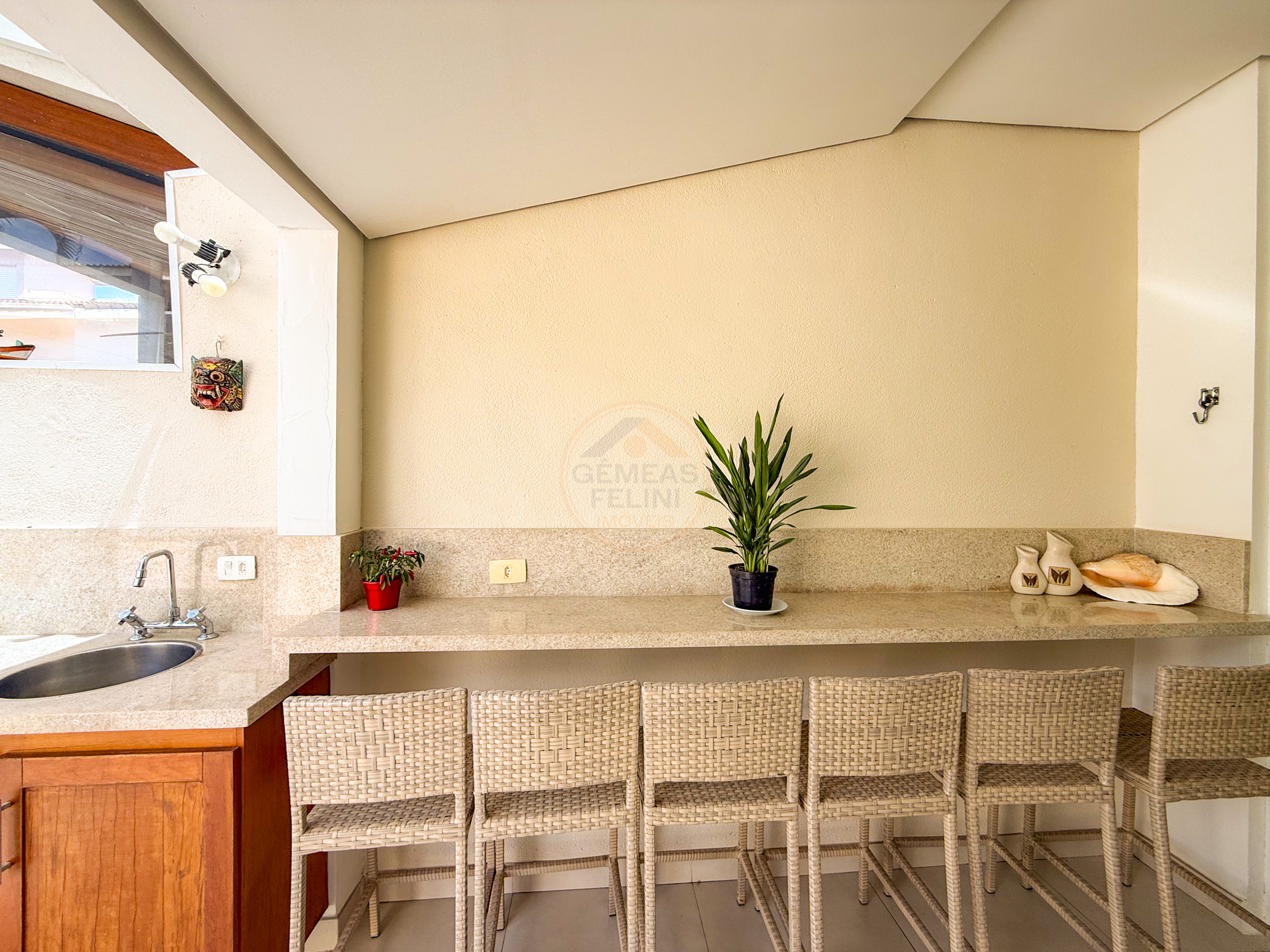 Exclusiva Casa P&eacute; na Areia em Maresias com Condom&iacute;nio Completo - &Agrave; VENDA  São Sebastião - 