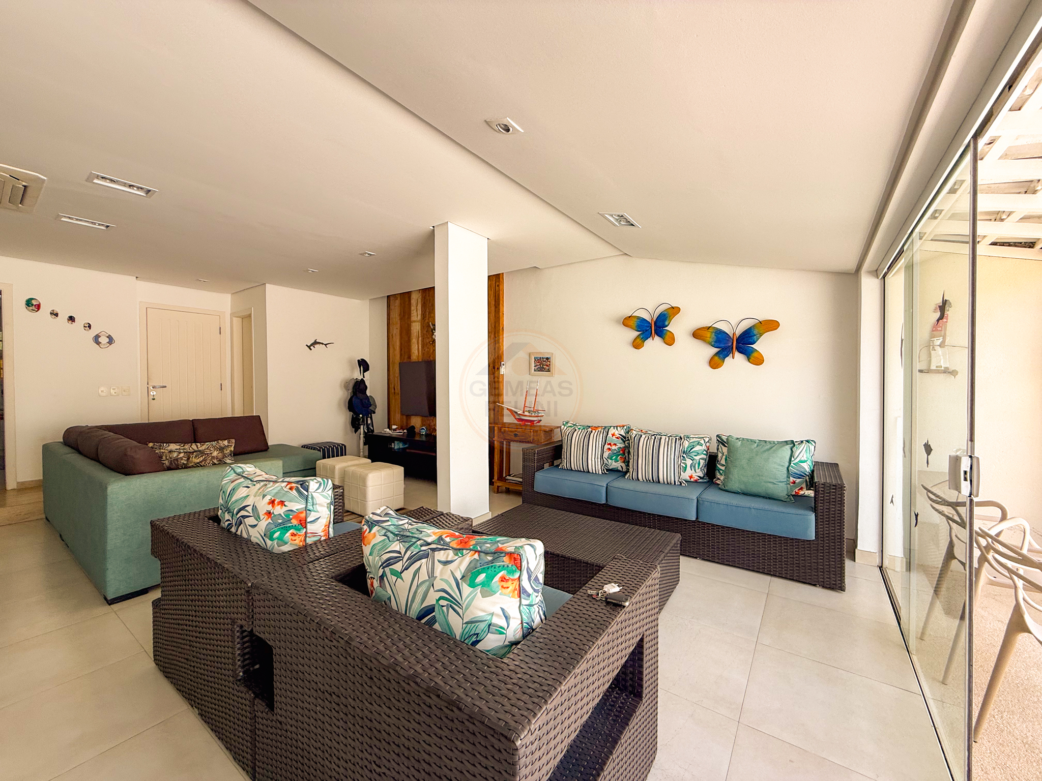 Exclusiva Casa P&eacute; na Areia em Maresias com Condom&iacute;nio Completo - &Agrave; VENDA  São Sebastião - 