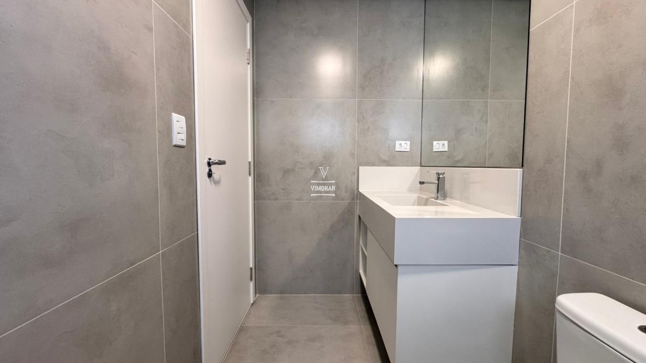 Casa em condom&iacute;nio 3 su&iacute;tes + &aacute;rea gourmet com piscina  Arujá - 