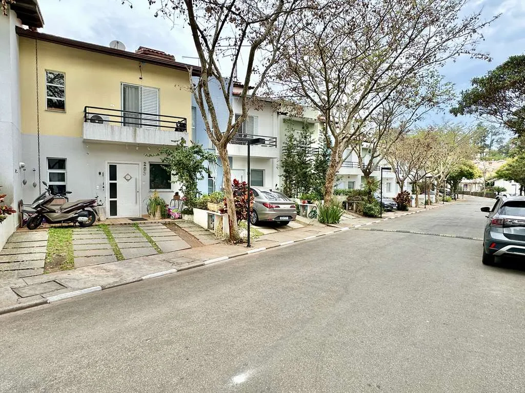 Casa em condominio fechado para venda com 3 dormit&oacute;rios em cotia S&atilde;o Paulo/SP Rua Chicago Cotia - 