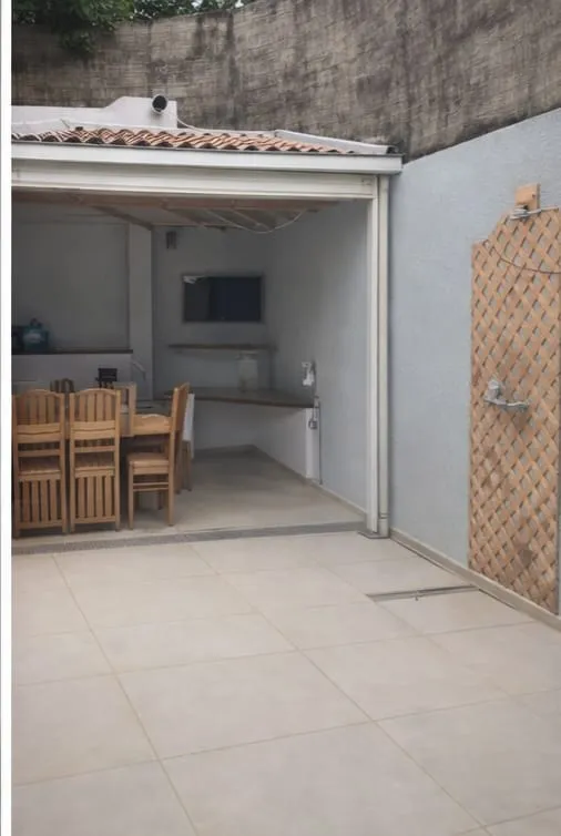 Casa em Condom&iacute;nio com &Aacute;rea de Lazer Completa &ndash; Fazenda Santa Candida Rua Lauro Vannucci - - 