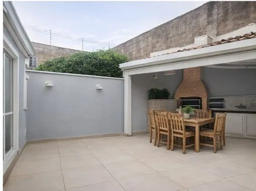 Casa em Condom&iacute;nio com &Aacute;rea de Lazer Completa &ndash; Fazenda Santa Candida Rua Lauro Vannucci - - 