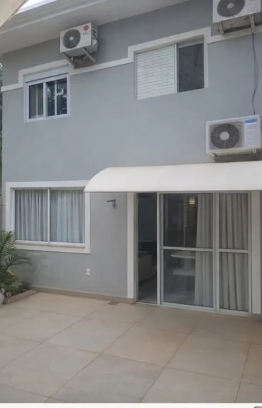 Casa em Condom&iacute;nio com &Aacute;rea de Lazer Completa &ndash; Fazenda Santa Candida Rua Lauro Vannucci - - 