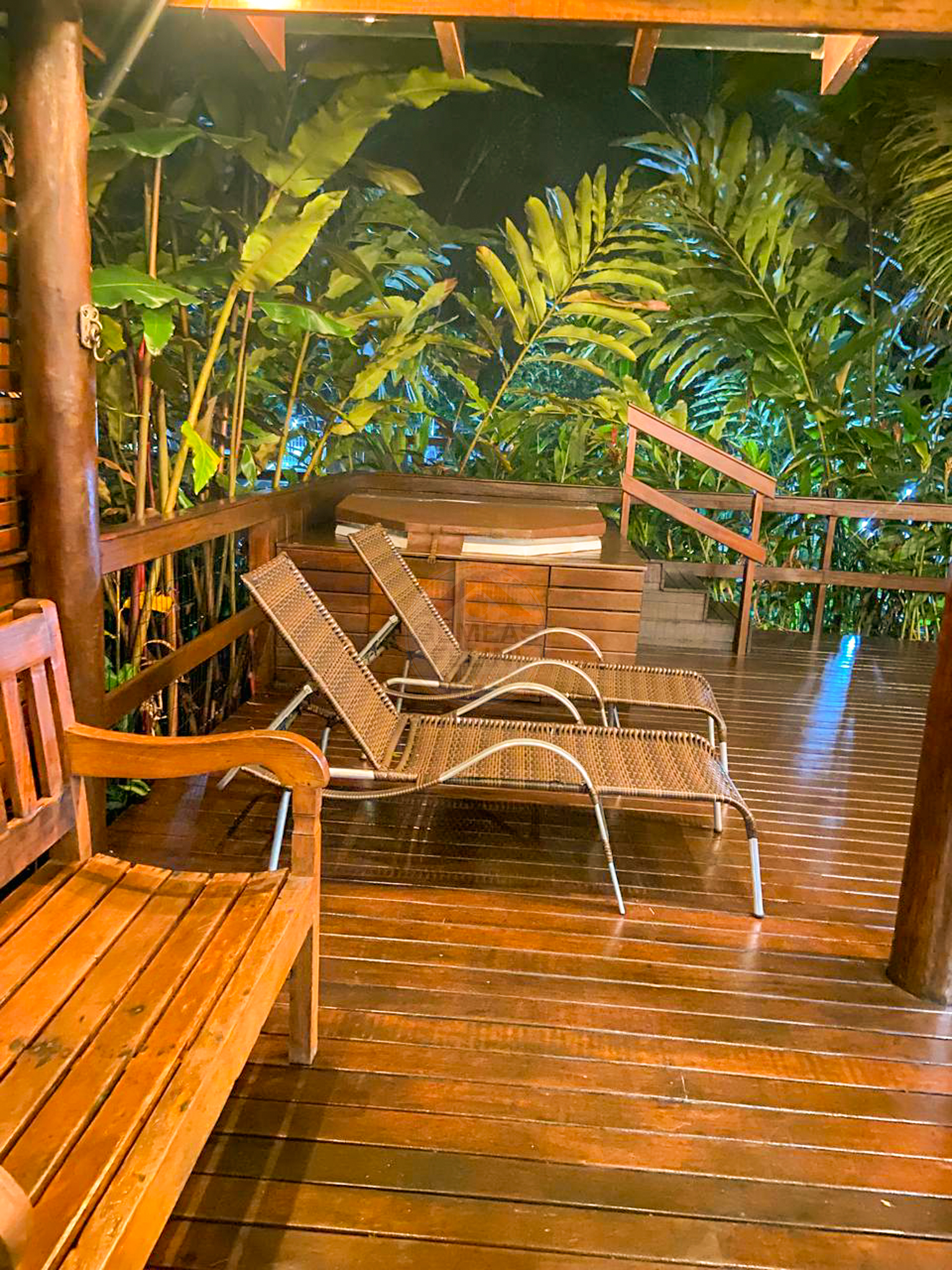 Ref&uacute;gio Charmoso no Condom&iacute;nio Colibris &ndash; 2 Su&iacute;tes, Jacuzzi e &Aacute;rea Gourmet - LOCA&Ccedil;&Atilde;O ANUAL  São Sebastião - 