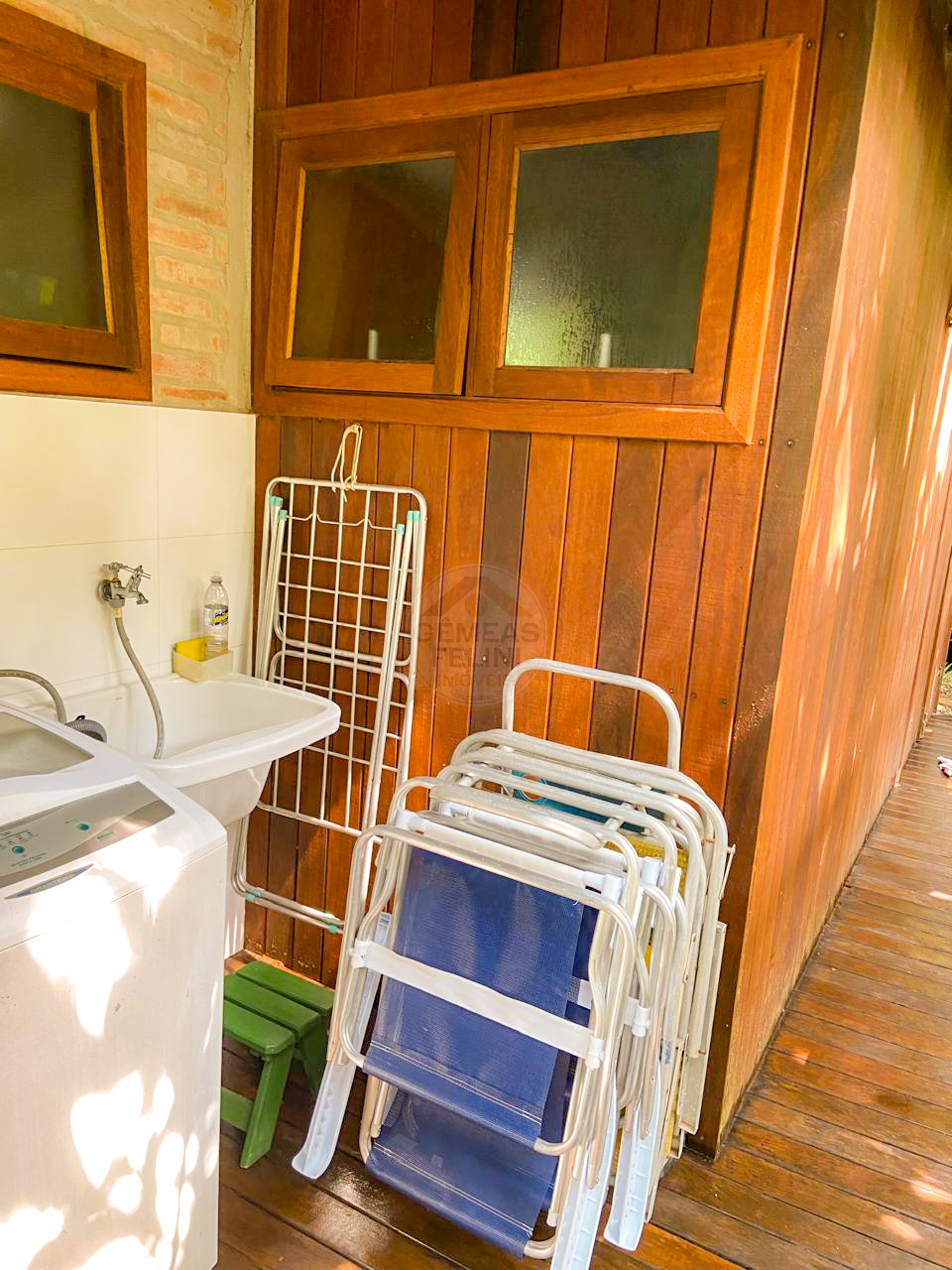 Ref&uacute;gio Charmoso no Condom&iacute;nio Colibris &ndash; 2 Su&iacute;tes, Jacuzzi e &Aacute;rea Gourmet - LOCA&Ccedil;&Atilde;O ANUAL  São Sebastião - 