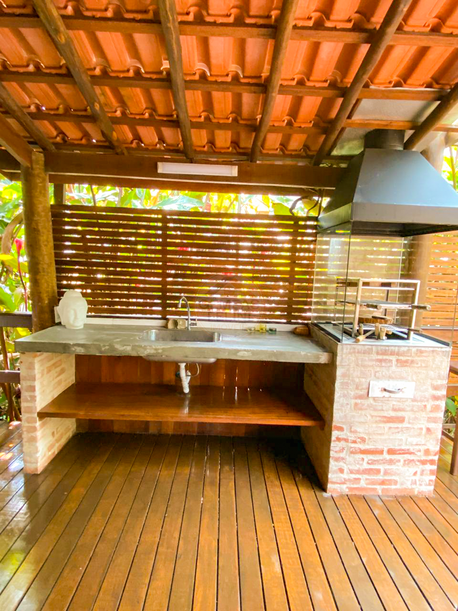 Ref&uacute;gio Charmoso no Condom&iacute;nio Colibris &ndash; 2 Su&iacute;tes, Jacuzzi e &Aacute;rea Gourmet - LOCA&Ccedil;&Atilde;O ANUAL  São Sebastião - 