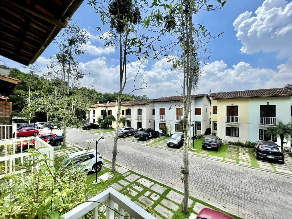 Casa a venda na granja Viana Cotia/SP Estrada dos Galdinos Cotia - 