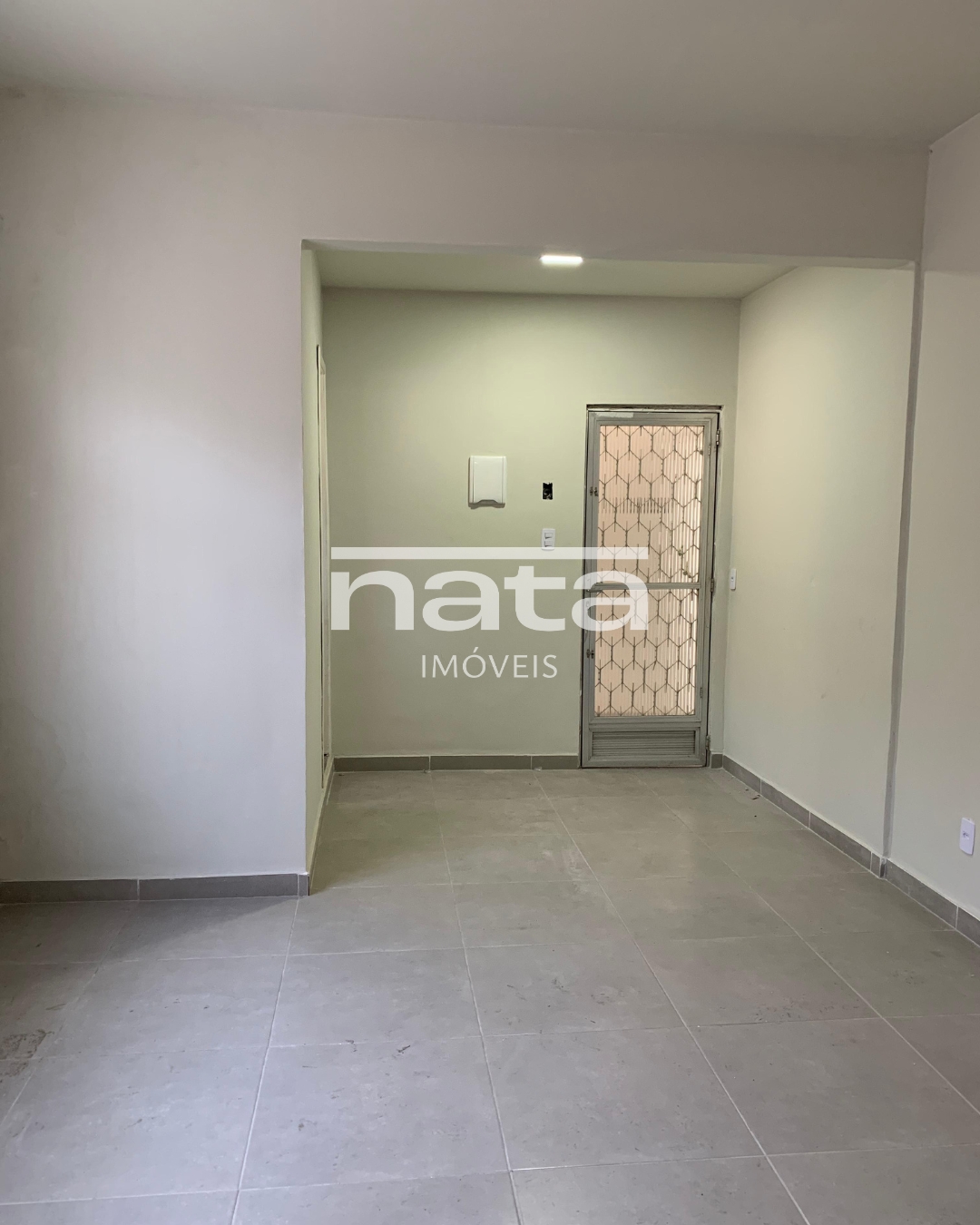 Sala comercial | 21m&sup2; | Vila Guanabara | Loca&ccedil;&atilde;o Avenida Perimetral Doutor Albino Imparato Duque de Caxias - 