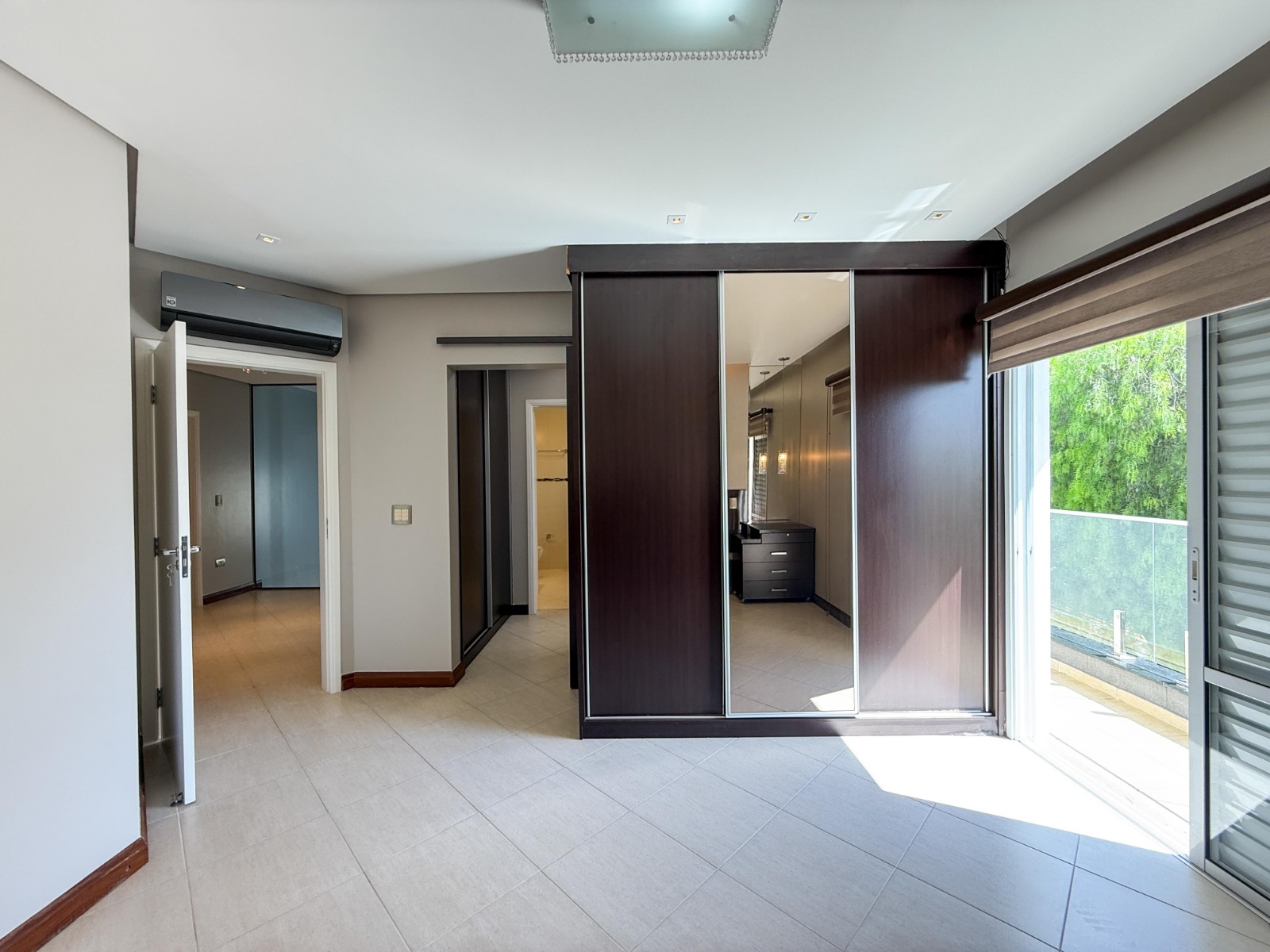 Casa &agrave; Venda, 270m - 3 Su&iacute;tes - R$ 1.790.000 - Residencial Lago da Boa Vista - Sorocaba SP Rua Sarah Olívia Decária Sorocaba - 