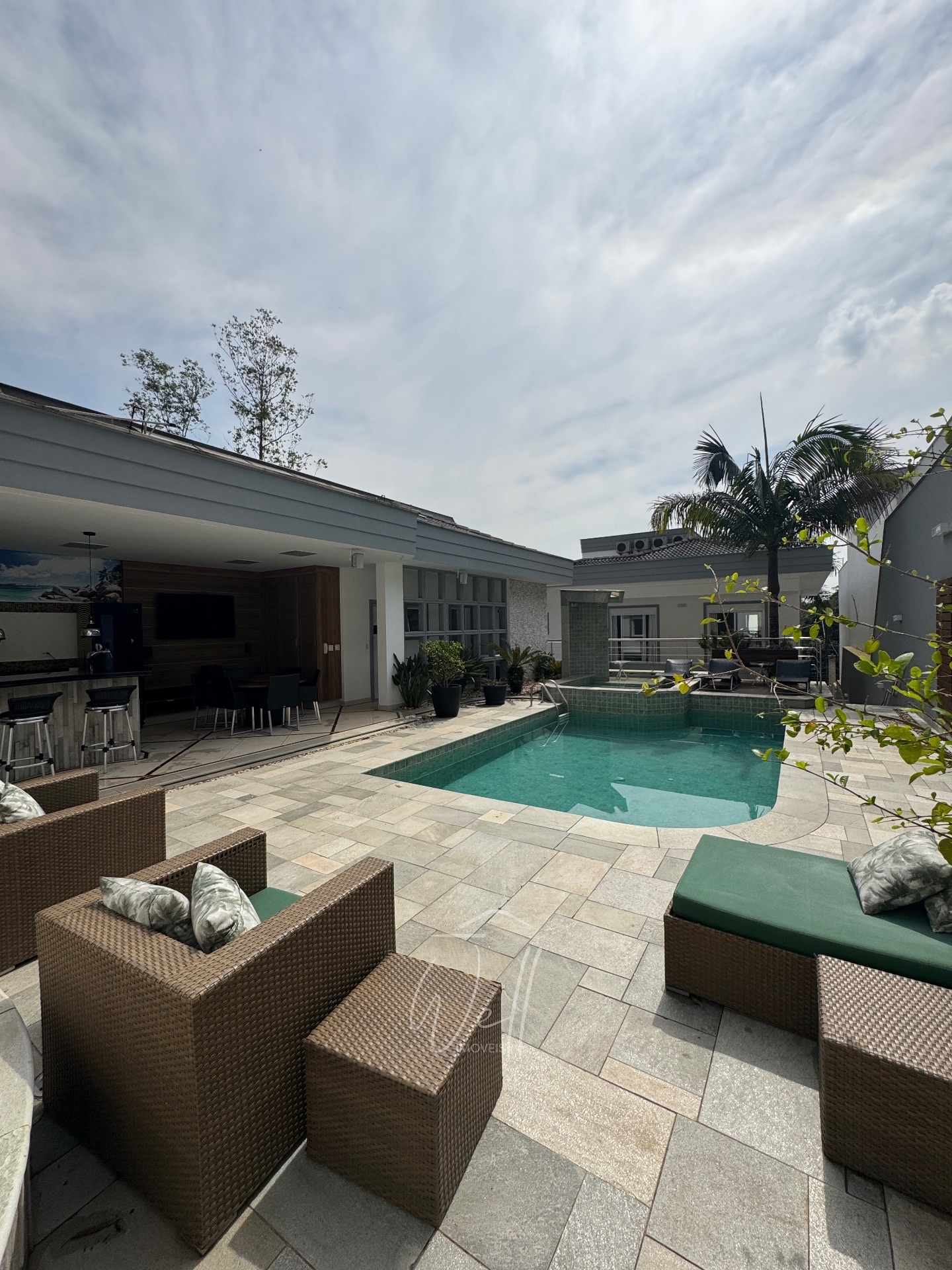 Mans&atilde;o mobiliada no Condominio Swiss Park 560m2 - 04 Suites - 04 vagas Avenida Omar Daibert São Bernardo do Campo - 