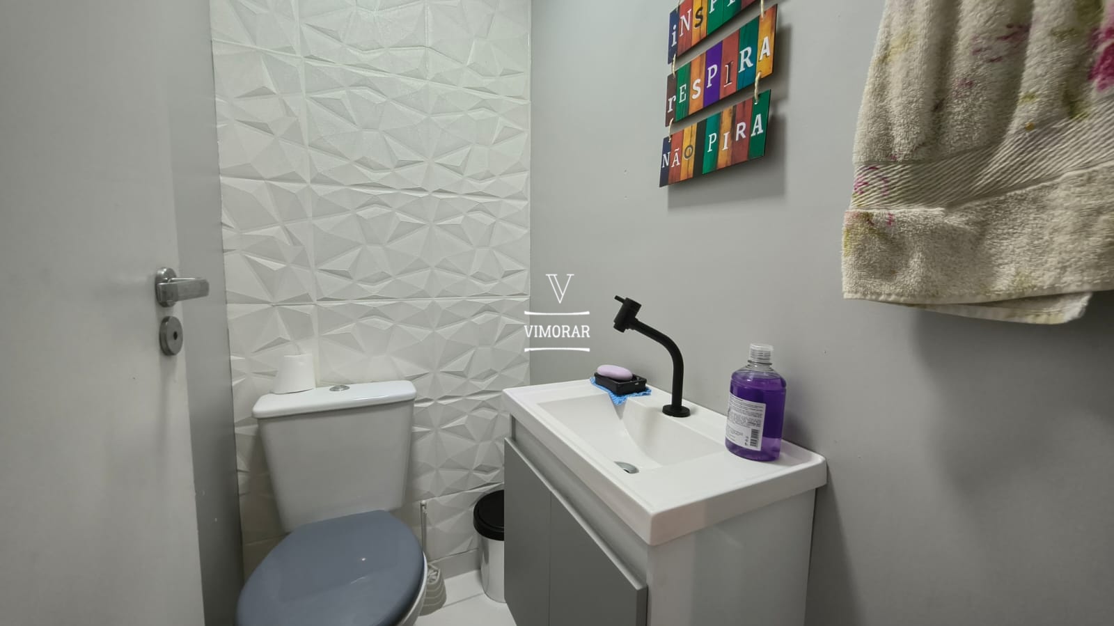 Sobrado em condom&iacute;nio fechado 2 dormit&oacute;rios + 1 vaga de garagem  Guarulhos - 