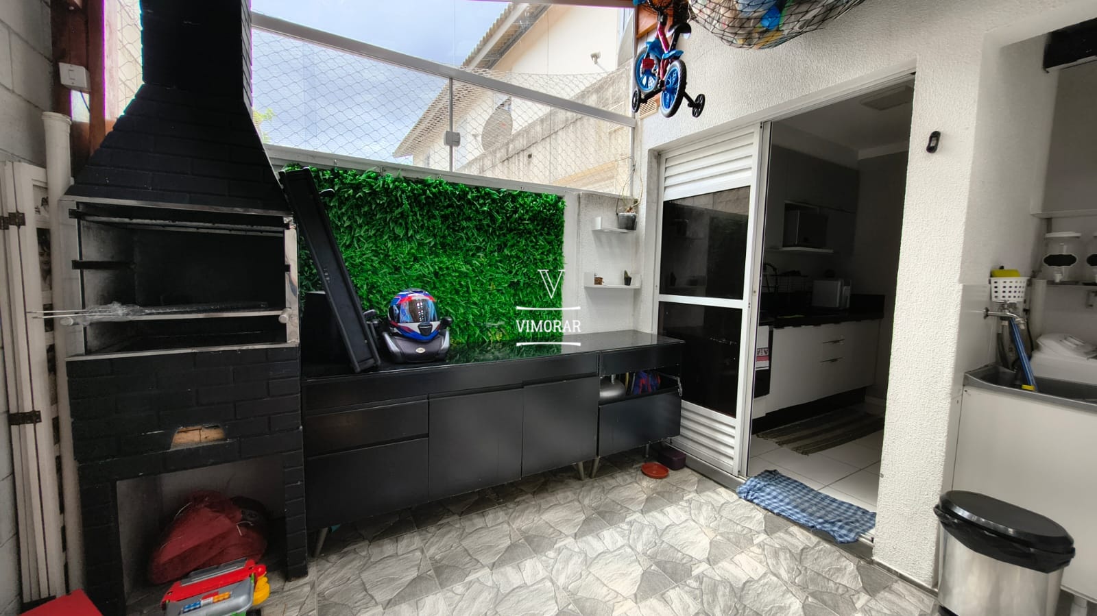 Sobrado em condom&iacute;nio fechado 2 dormit&oacute;rios + 1 vaga de garagem  Guarulhos - 