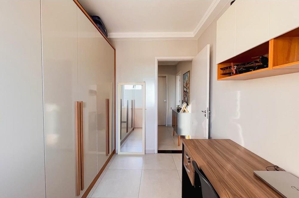 Apartamento Mobiliado com m&oacute;veis de qualidade Ar-condicionado(sala e quarto)porcelanato Rua Antônio Augusto do Amaral cussiol  Sorocaba - 