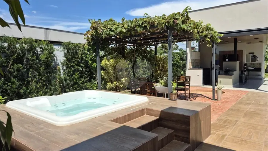 Exclusividade, conforto e contato direto com a natureza no quintal de casa!  - - 