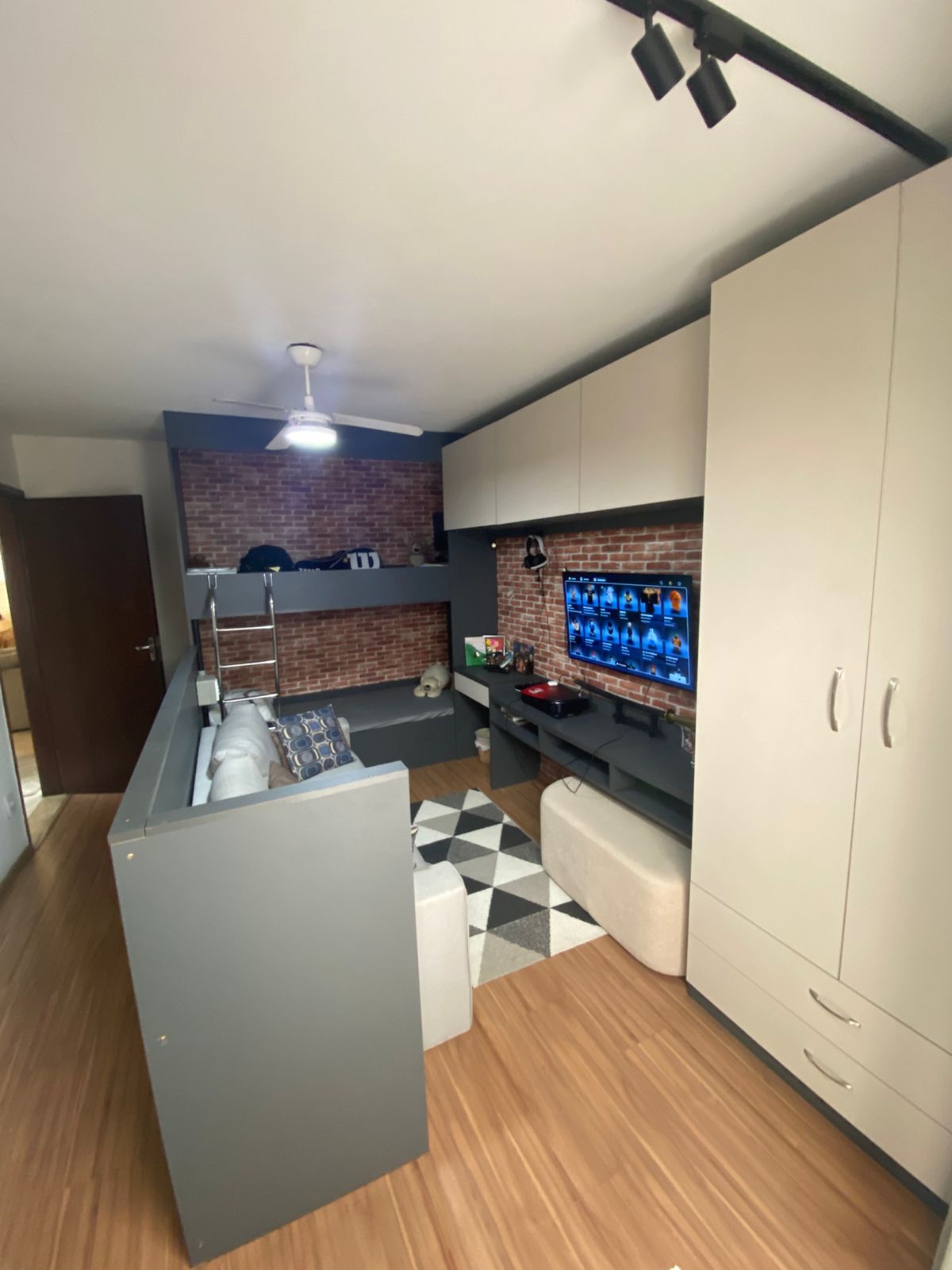 Casa 3 Dormit&oacute;rios - Jardim Universo Rua João Vericimo de carvalho  Mogi das Cruzes - 