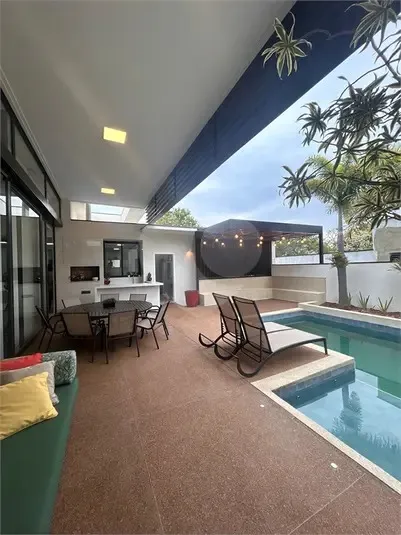 Resid&ecirc;ncia T&eacute;rrea com Lazer Privativo e Integra&ccedil;&atilde;o Total Rua Padre Roberto Landell de Moura - - 