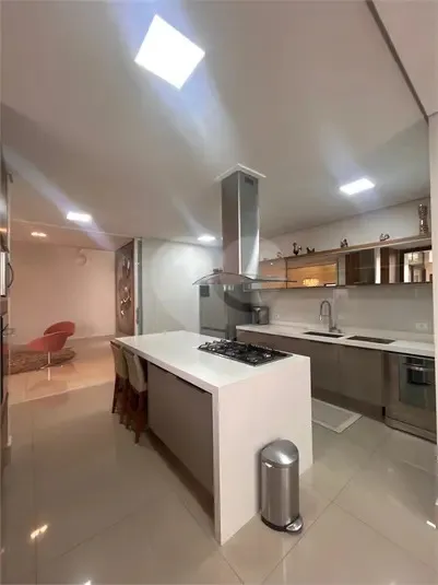 Resid&ecirc;ncia T&eacute;rrea com Lazer Privativo e Integra&ccedil;&atilde;o Total Rua Padre Roberto Landell de Moura - - 