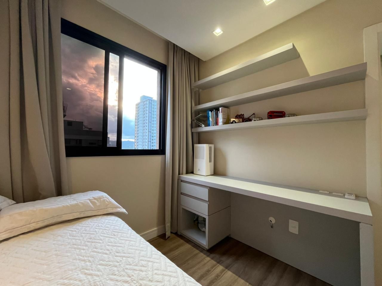 RESIDENCIAL AVALON | 480m da Praia | 3 Su&iacute;tes Mobiliado, 100% Climatizado e Lazer Completo Rua 244 Itapema - 