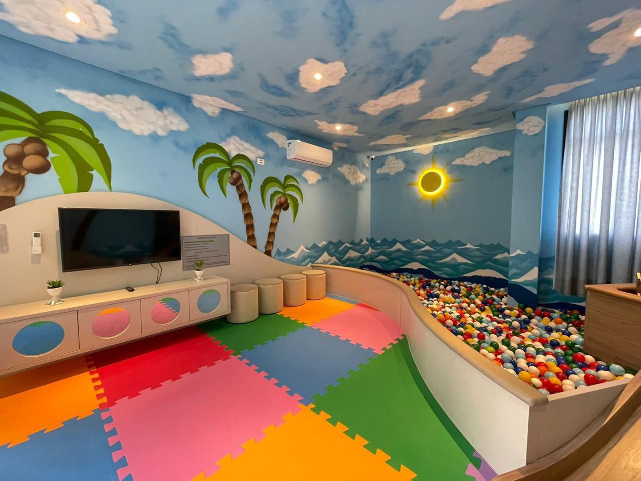 RESIDENCIAL AVALON | 480m da Praia | 3 Su&iacute;tes Mobiliado, 100% Climatizado e Lazer Completo Rua 244 Itapema - 