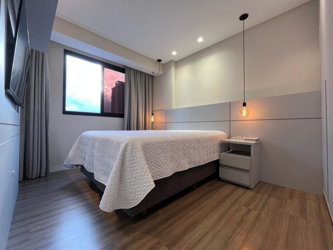 RESIDENCIAL AVALON | 480m da Praia | 3 Su&iacute;tes Mobiliado, 100% Climatizado e Lazer Completo Rua 244 Itapema - 