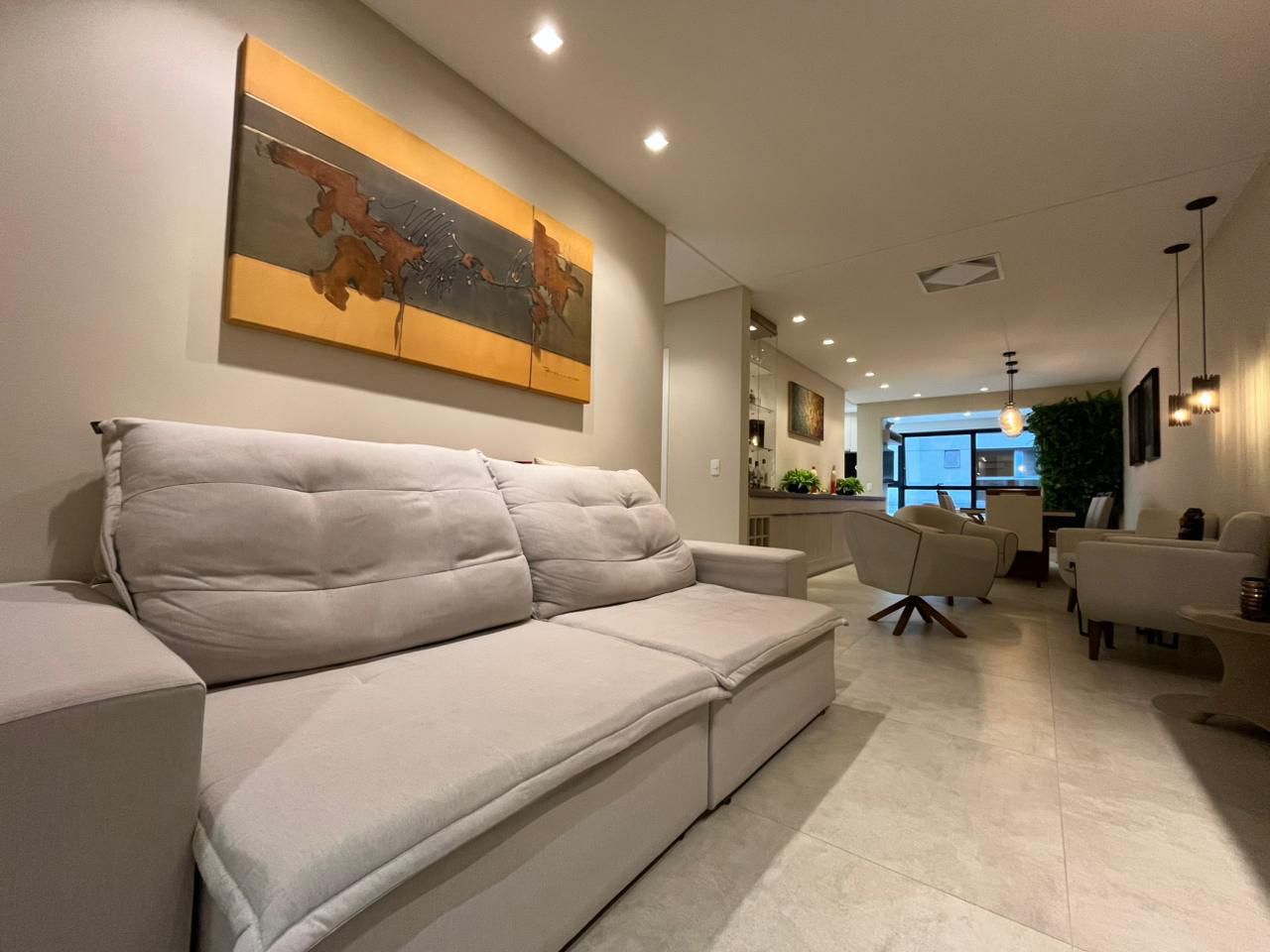 RESIDENCIAL AVALON | 480m da Praia | 3 Su&iacute;tes Mobiliado, 100% Climatizado e Lazer Completo Rua 244 Itapema - 