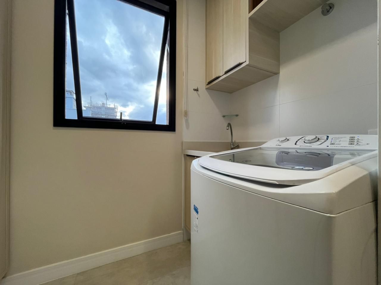 RESIDENCIAL AVALON | 480m da Praia | 3 Su&iacute;tes Mobiliado, 100% Climatizado e Lazer Completo Rua 244 Itapema - 