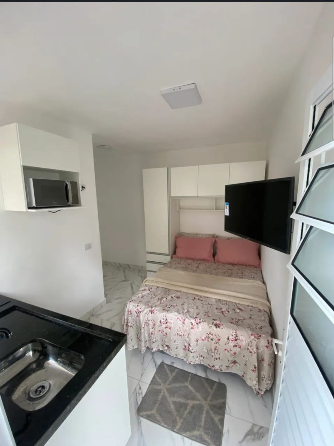 st&uacute;dio mobiliado Rua Conde de Sarzedas São Paulo - 