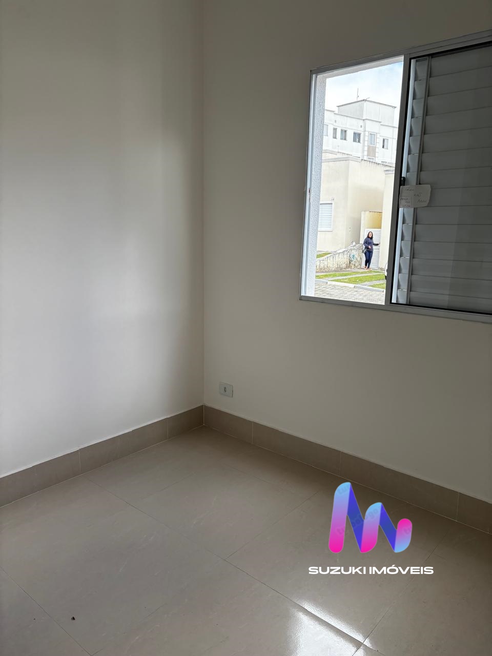 CASA 3 DORMIT&Oacute;RIOS  EM CAUCAIA DO ALTO Estrada da Água Espraiada Cotia - 