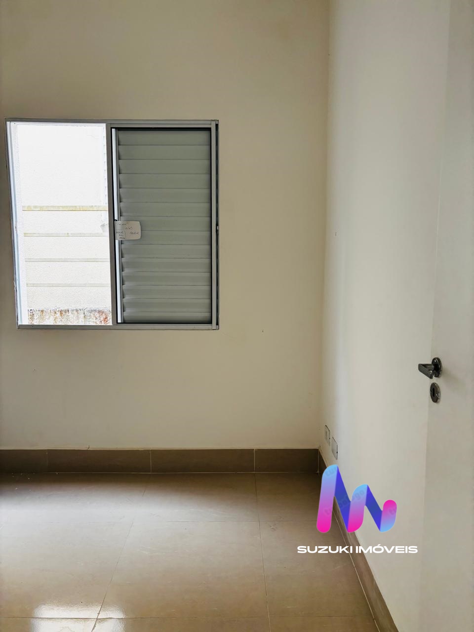 CASA 3 DORMIT&Oacute;RIOS  EM CAUCAIA DO ALTO Estrada da Água Espraiada Cotia - 