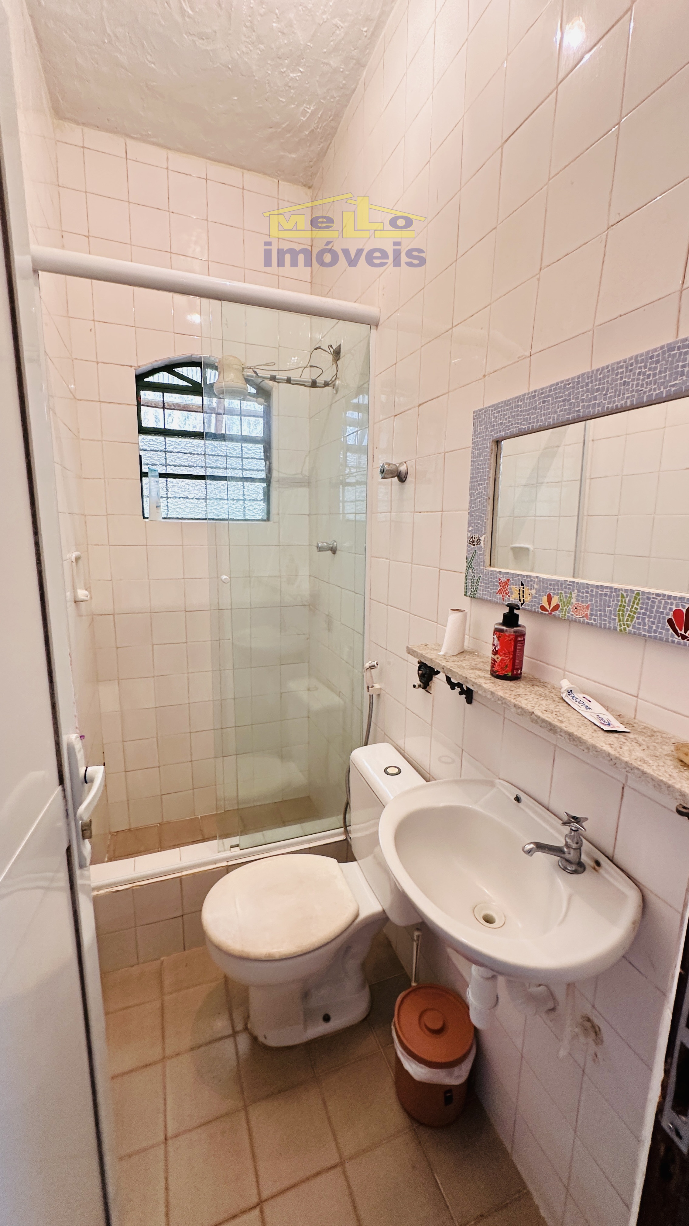 OPORTUNIDADE A 800M DA PRAIA &ndash; CASA R&Uacute;STICA EM TERRENO DE ESQUINA Rua Francisco Scarpa São Sebastião - 