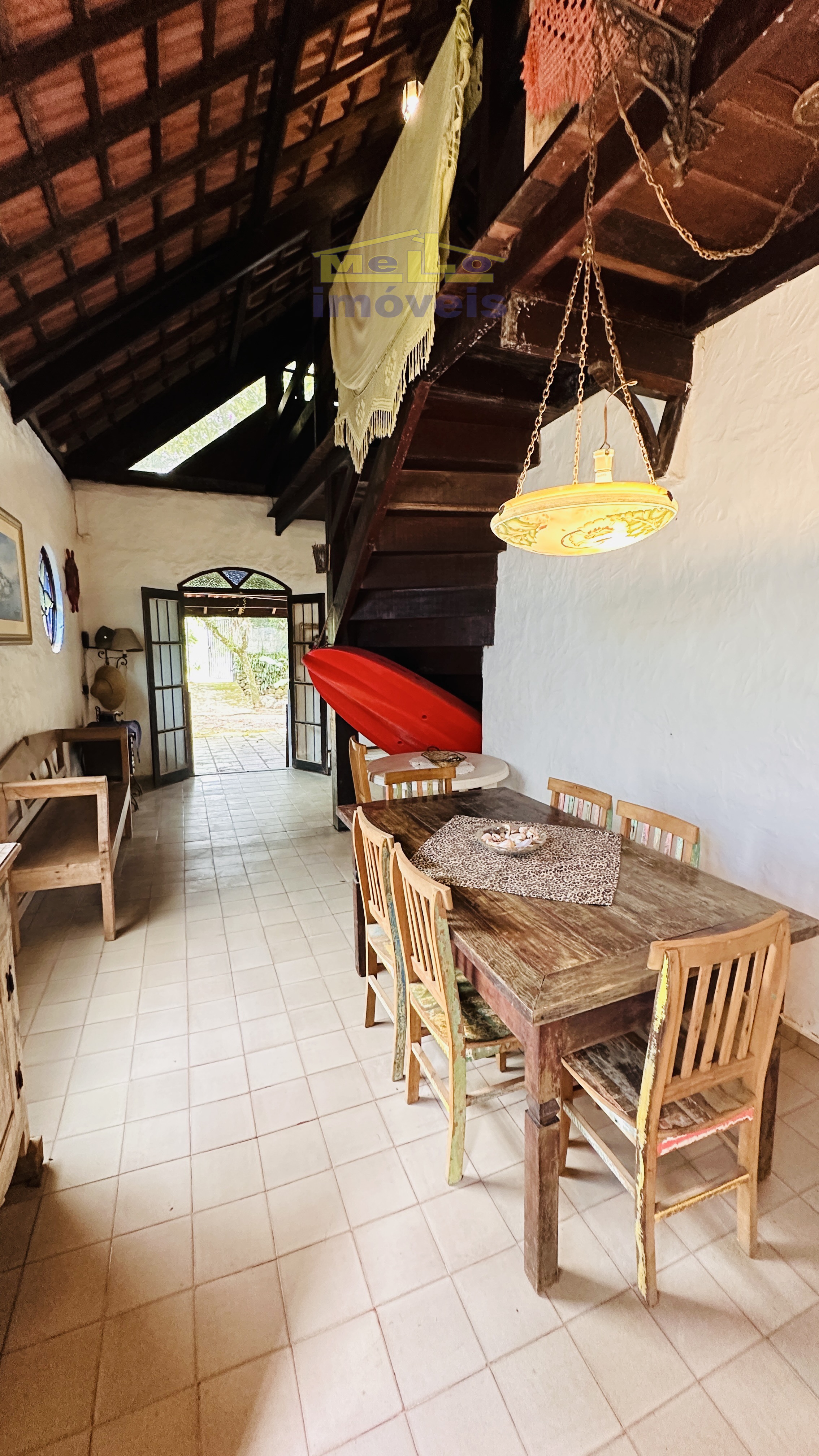 OPORTUNIDADE A 800M DA PRAIA &ndash; CASA R&Uacute;STICA EM TERRENO DE ESQUINA Rua Francisco Scarpa São Sebastião - 