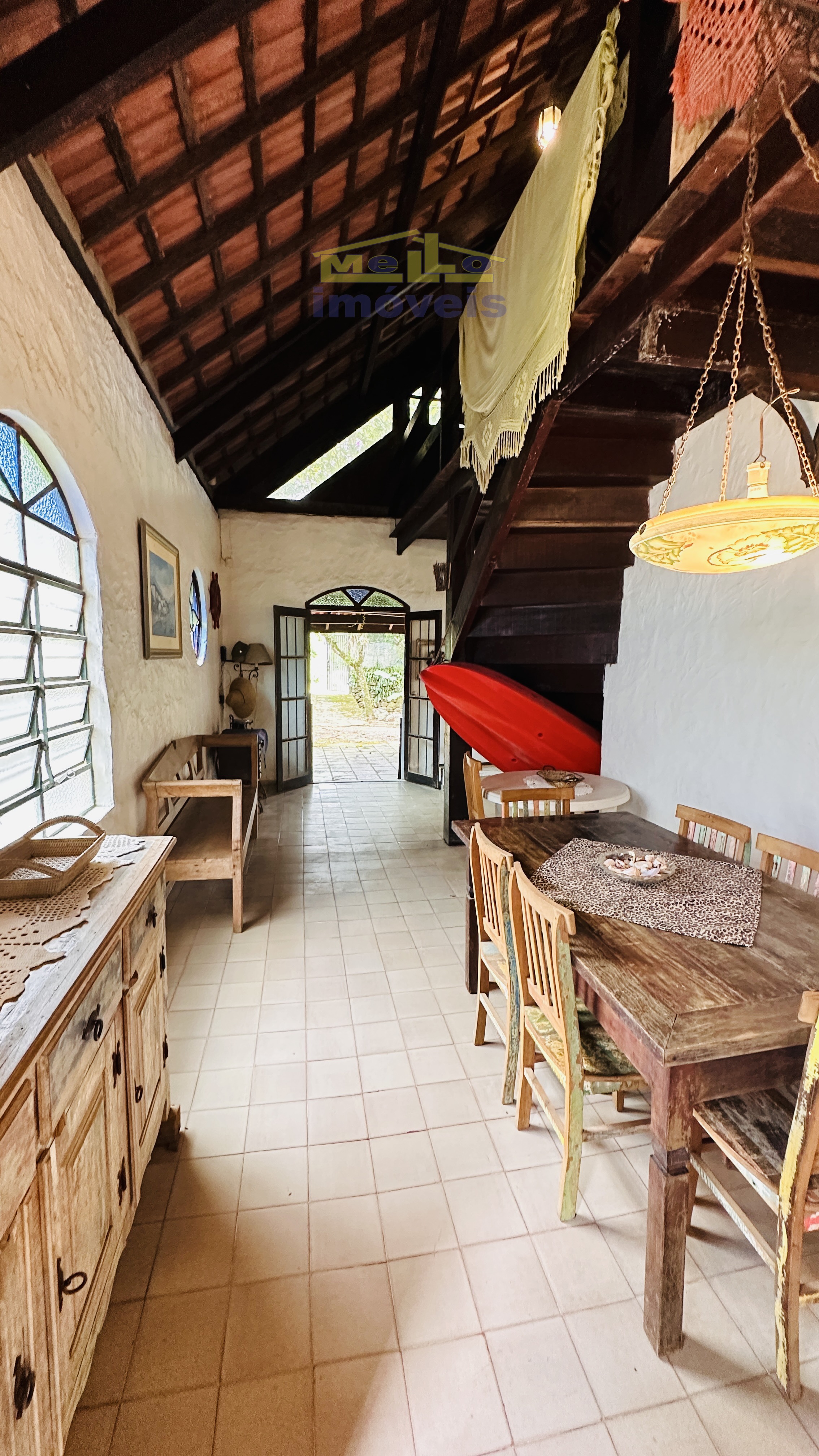 OPORTUNIDADE A 800M DA PRAIA &ndash; CASA R&Uacute;STICA EM TERRENO DE ESQUINA Rua Francisco Scarpa São Sebastião - 