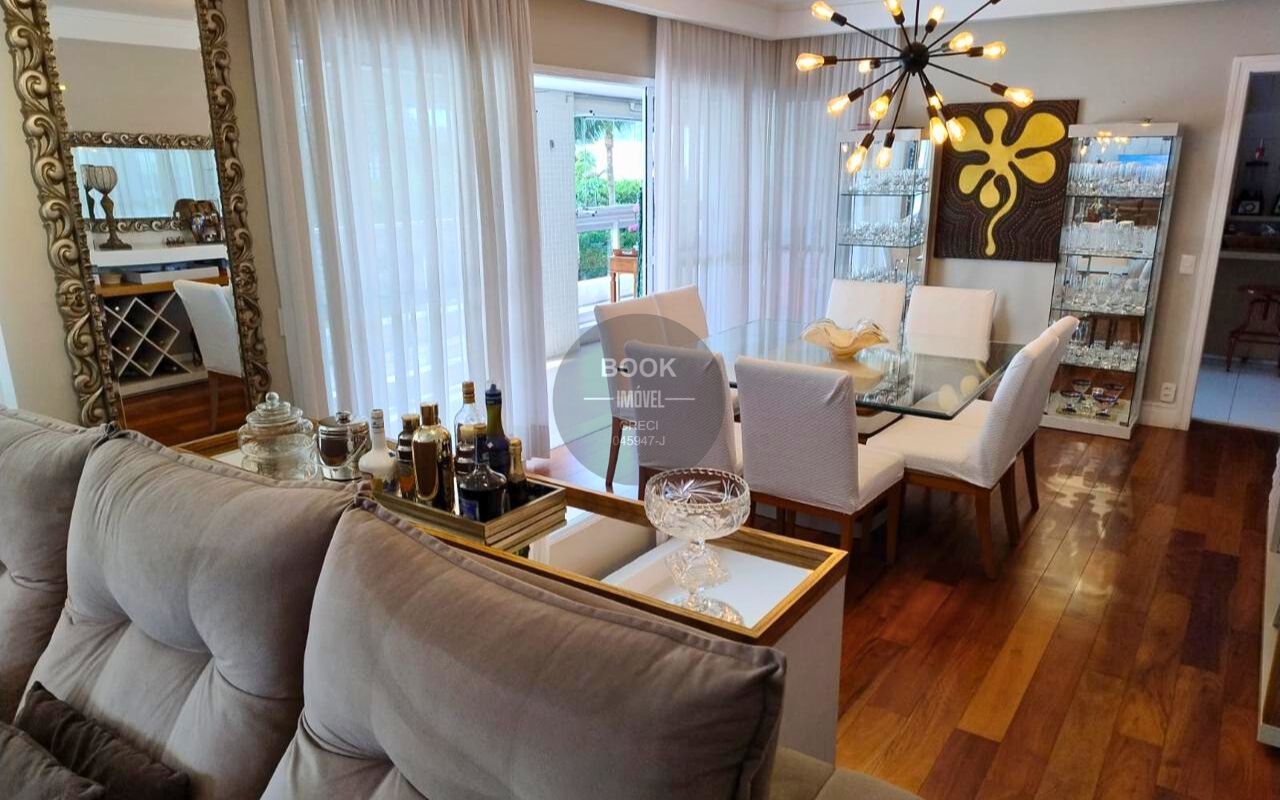 Onde o Mar &eacute; seu Vizinho de Parede Rua Rei Pelé Santos - 