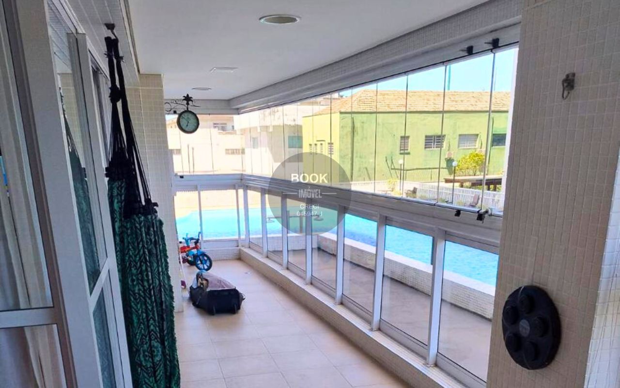 Onde o Mar &eacute; seu Vizinho de Parede Rua Rei Pelé Santos - 