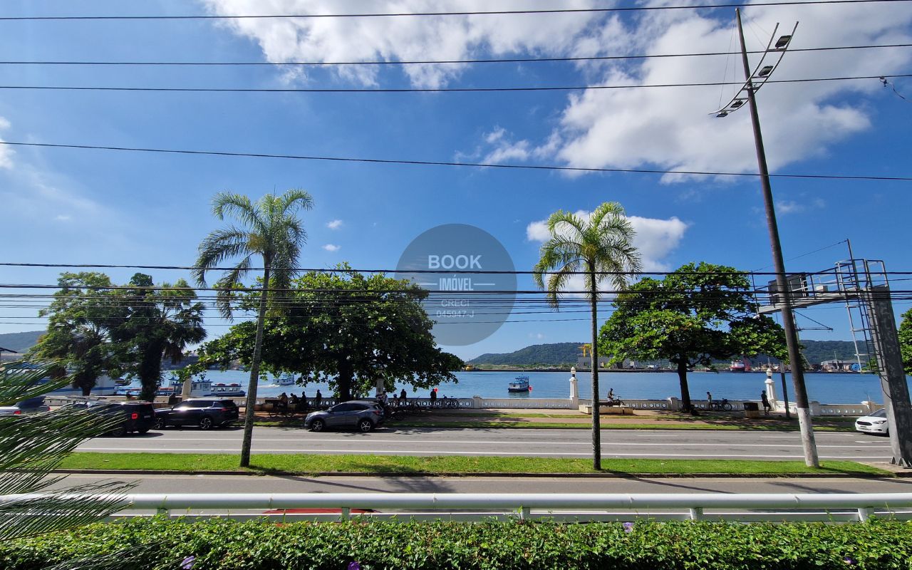 Onde o Mar &eacute; seu Vizinho de Parede Rua Rei Pelé Santos - 