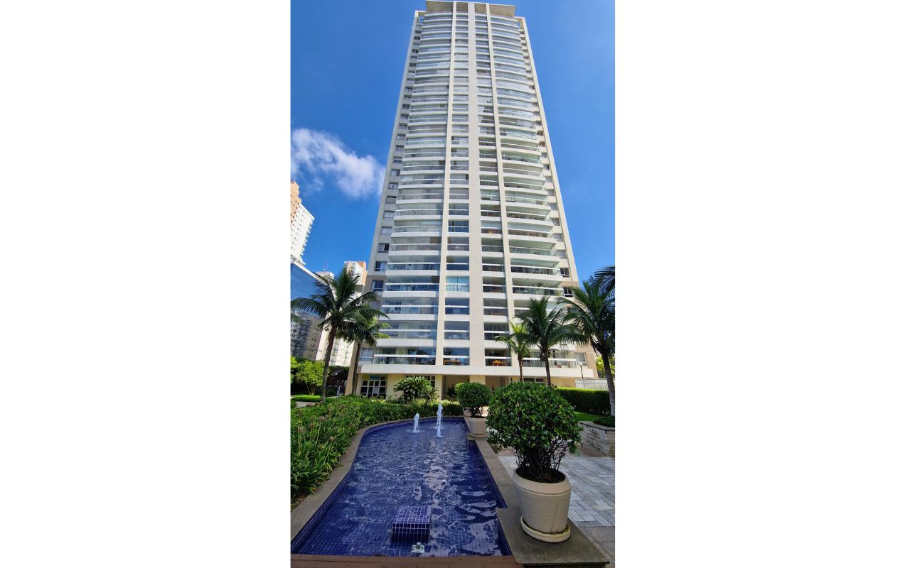 Onde o Mar &eacute; seu Vizinho de Parede Rua Rei Pelé Santos - 