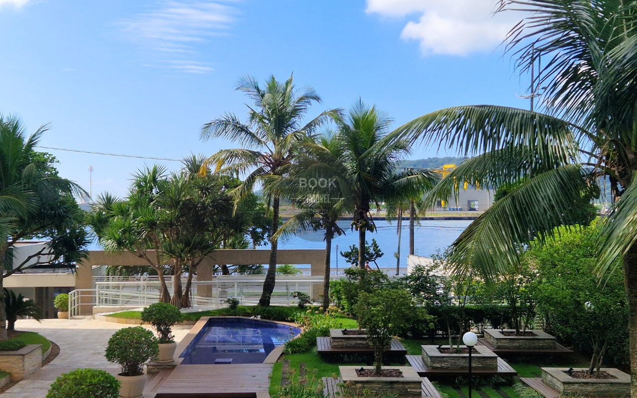 Onde o Mar &eacute; seu Vizinho de Parede Rua Rei Pelé Santos - 