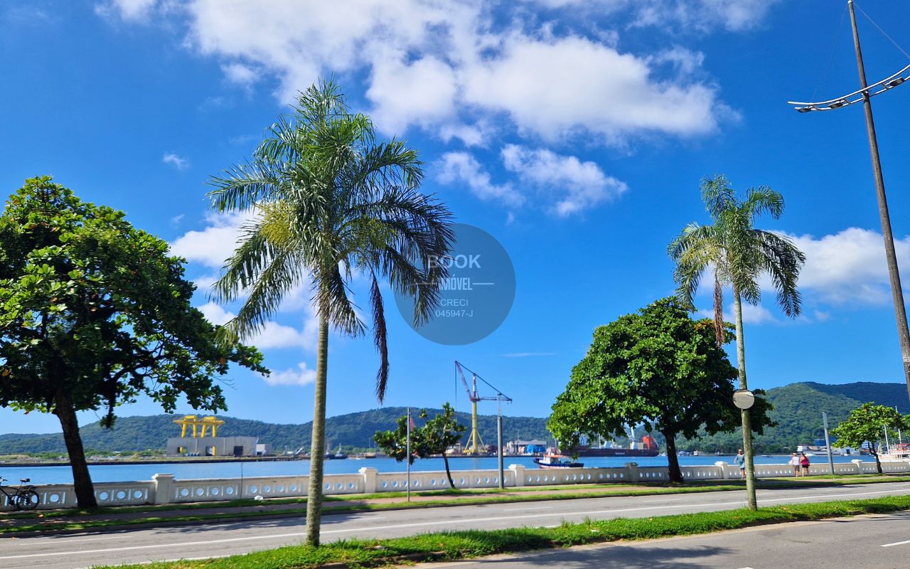 Onde o Mar &eacute; seu Vizinho de Parede Rua Rei Pelé Santos - 