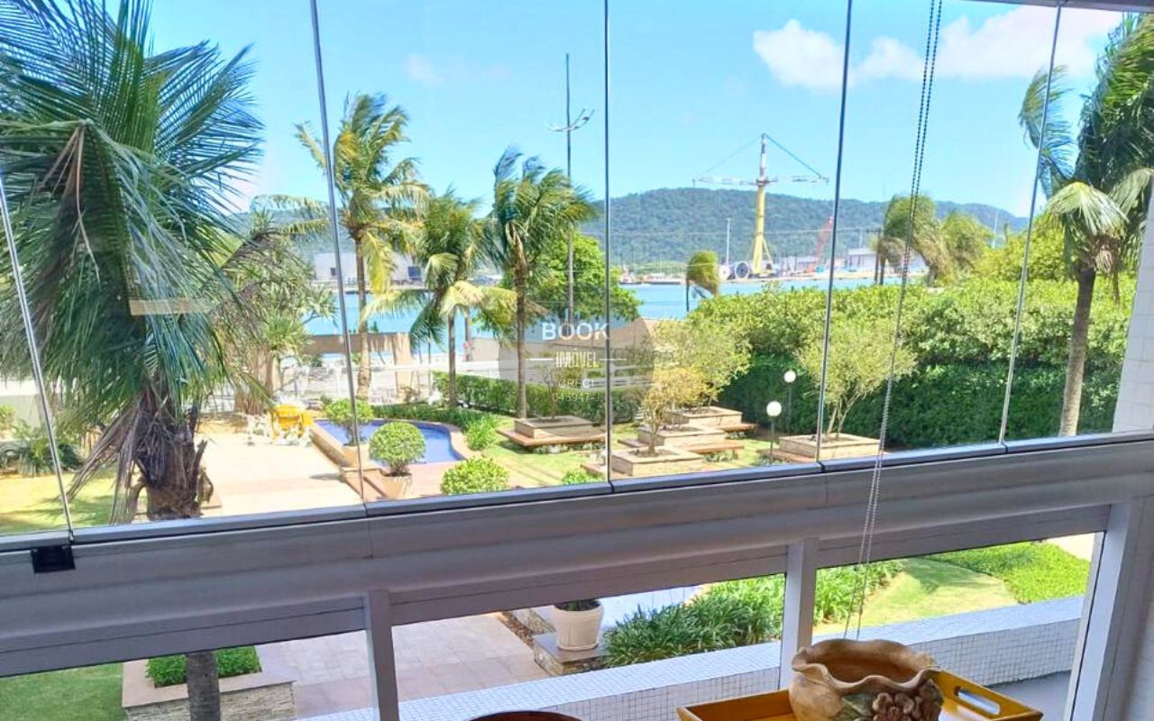 Onde o Mar &eacute; seu Vizinho de Parede Rua Rei Pelé Santos - 