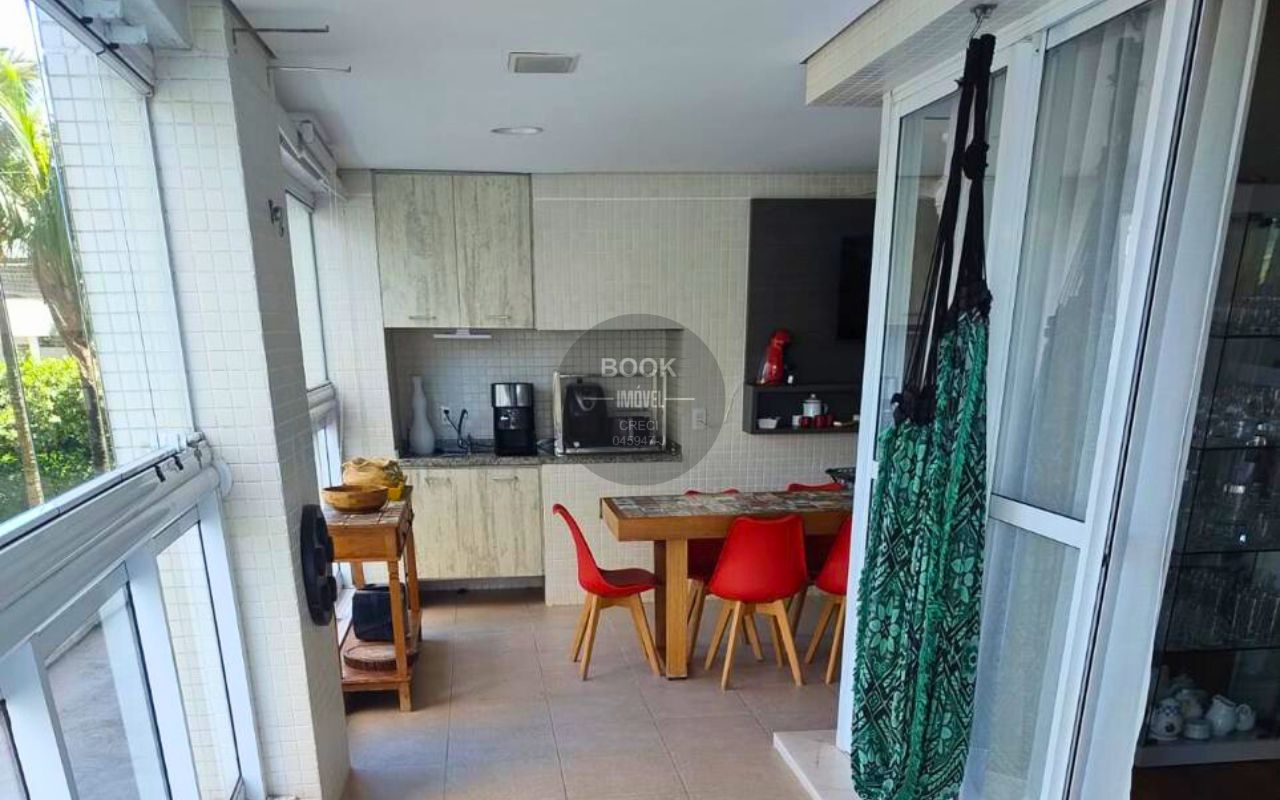 Onde o Mar &eacute; seu Vizinho de Parede Rua Rei Pelé Santos - 