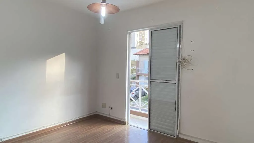 Casa para venda em Condominio fechado em Cotia S&atilde;o Paulo Rua Graciano Soares de Araújo Cotia - 