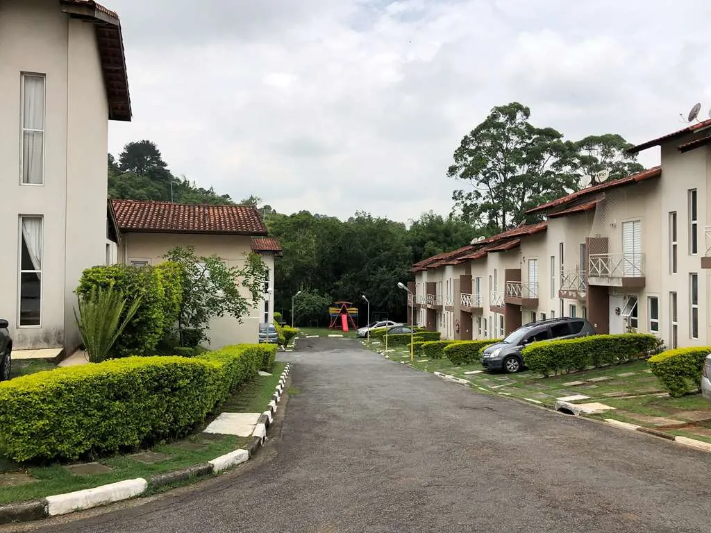 Casa para venda em Condominio fechado em Cotia S&atilde;o Paulo Rua Graciano Soares de Araújo Cotia - 
