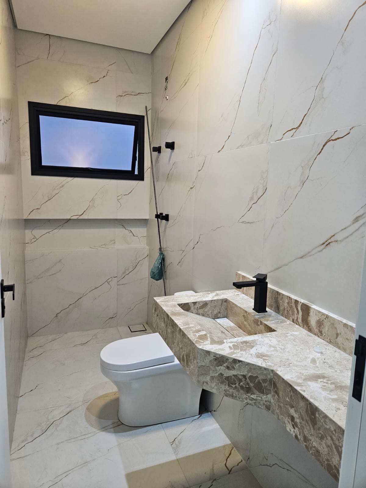 Casa com 3 dormit&oacute;rios &agrave; venda,144 m&sup2; - Condom&iacute;nio Helena Maria - Sorocaba - SP Alameda Ravenna Sorocaba - 