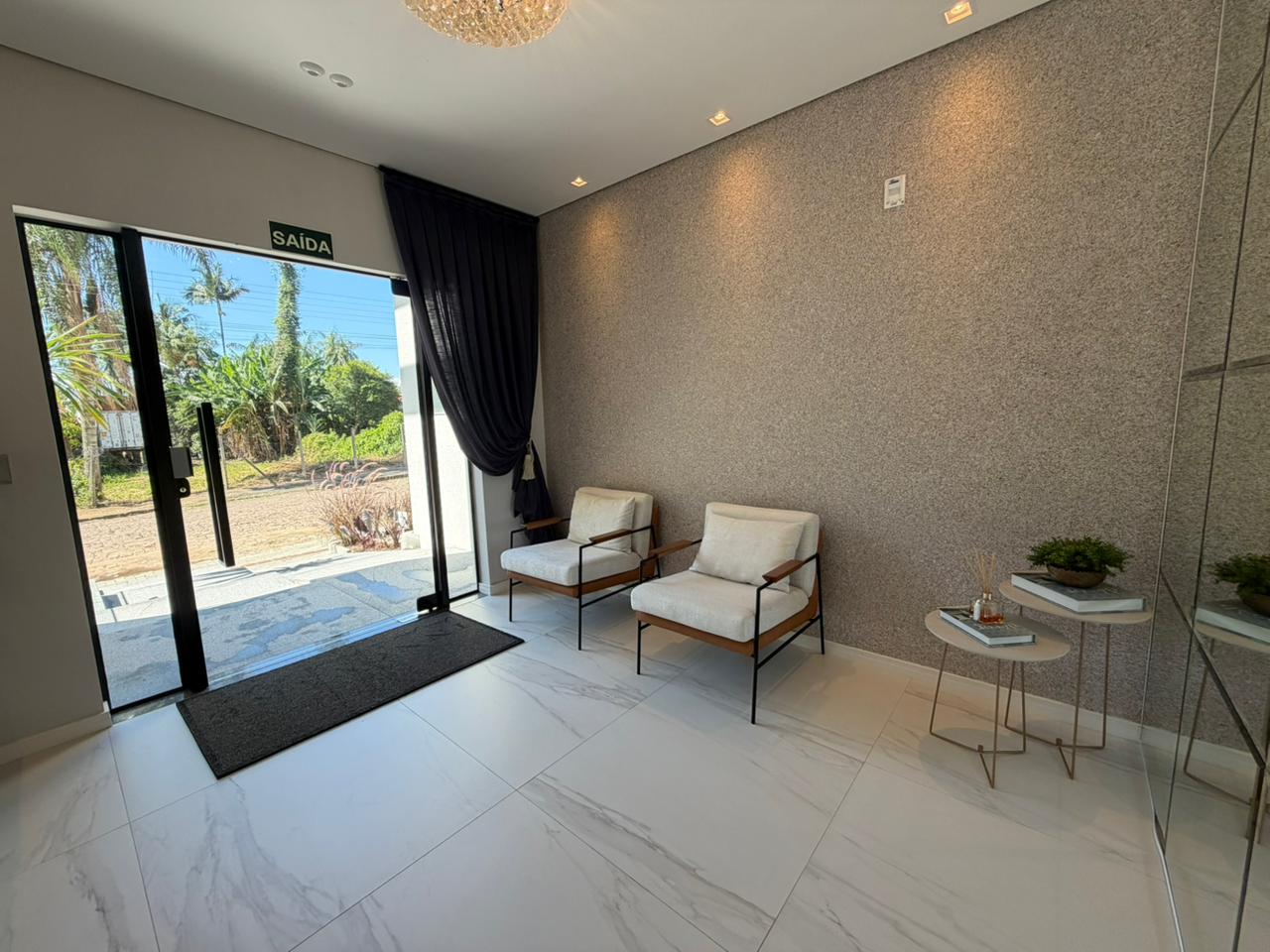 Apartamento novo com 3 su&iacute;tes,  Timb&oacute;, Centro, 2 vagas de garagem!  Timbó - 