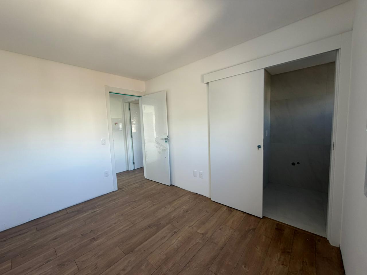 Apartamento novo com 3 su&iacute;tes,  Timb&oacute;, Centro, 2 vagas de garagem!  Timbó - 