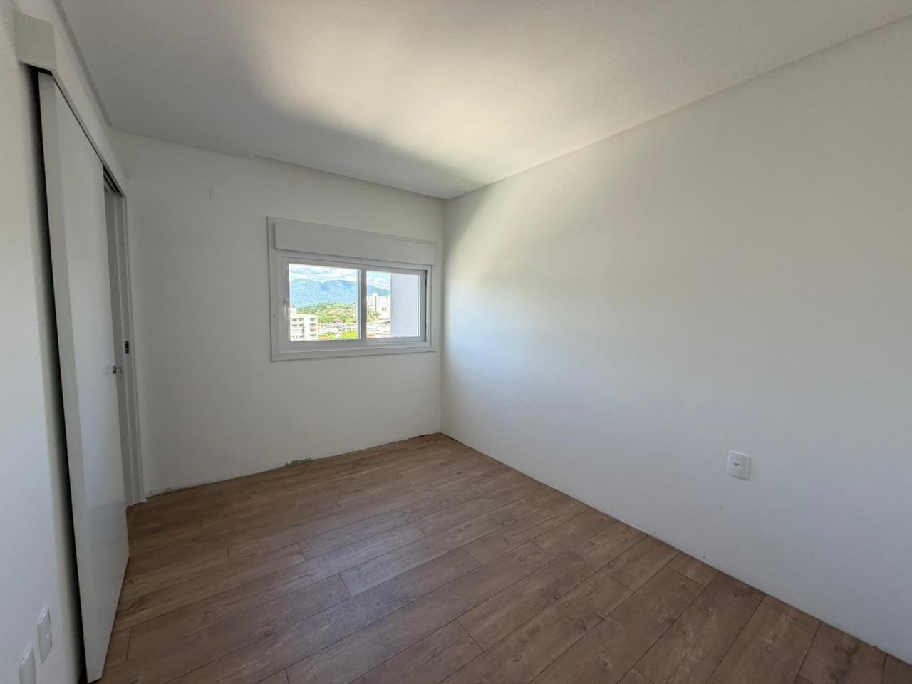 Apartamento novo com 3 su&iacute;tes,  Timb&oacute;, Centro, 2 vagas de garagem!  Timbó - 