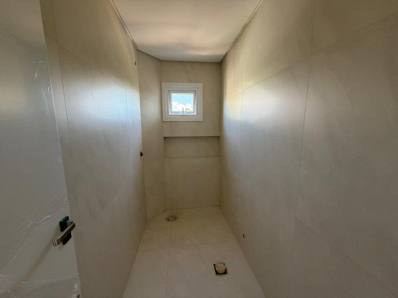 Apartamento novo com 3 su&iacute;tes,  Timb&oacute;, Centro, 2 vagas de garagem!  Timbó - 