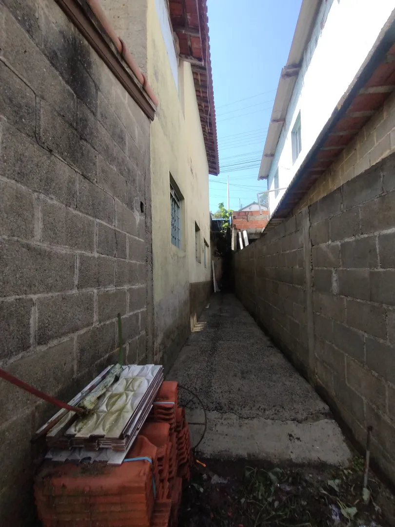 Casa &agrave; venda no centro de Igarat&aacute;  Igaratá - 